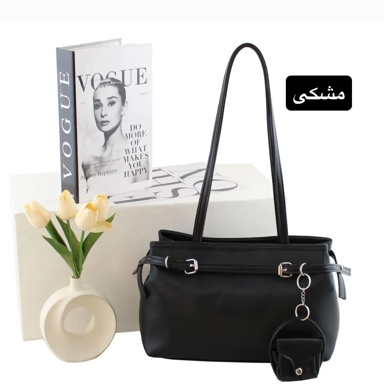 کیف زنانه چرم مصنوعی اسپرت و روزمره ابعاد 35 در 25 سانتیمتر — تصویر ۶