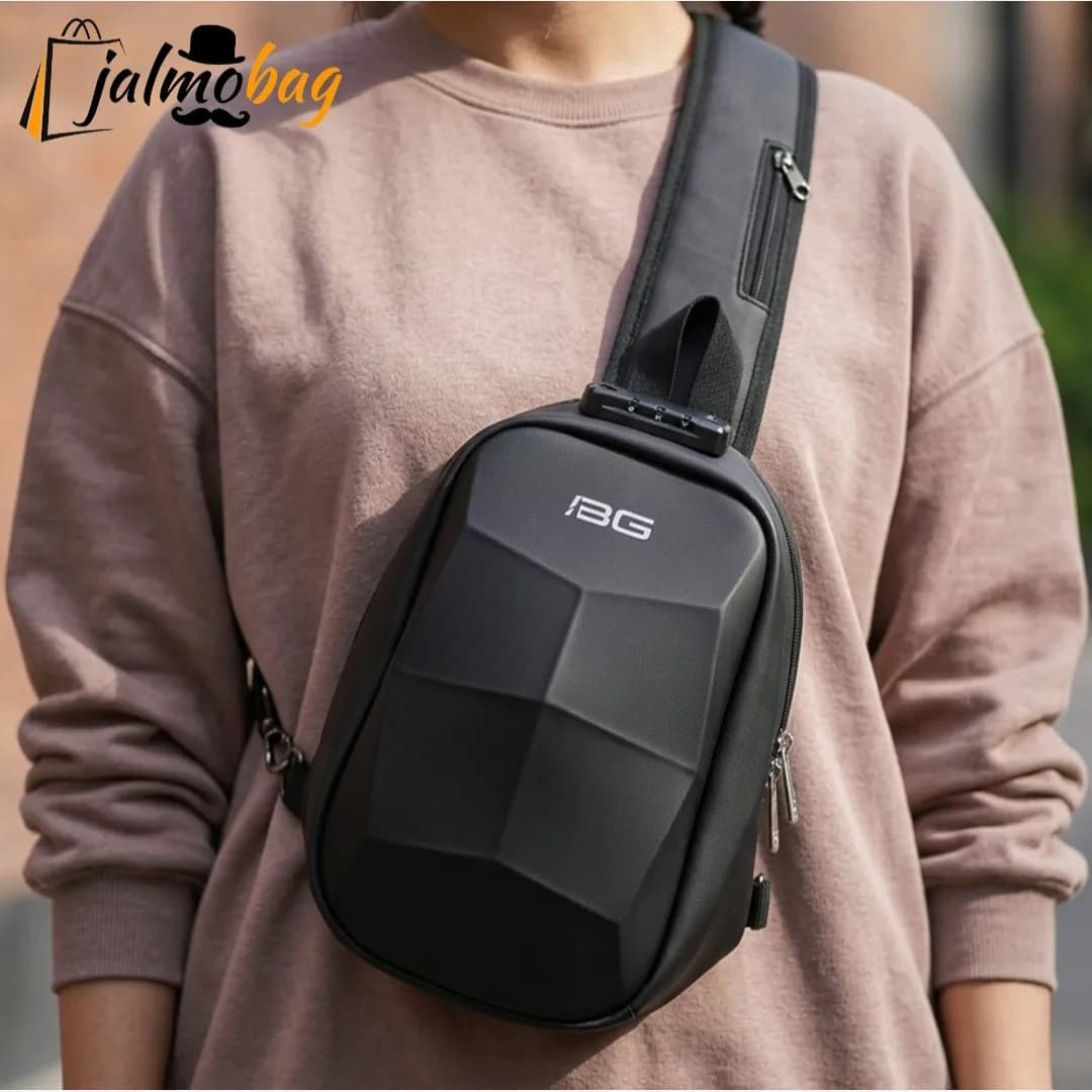 بادی بگ هاردکیس سه بعدی بنج ضد آب مدل قفل دار مناسب آقایان و خانم ها — تصویر ۲