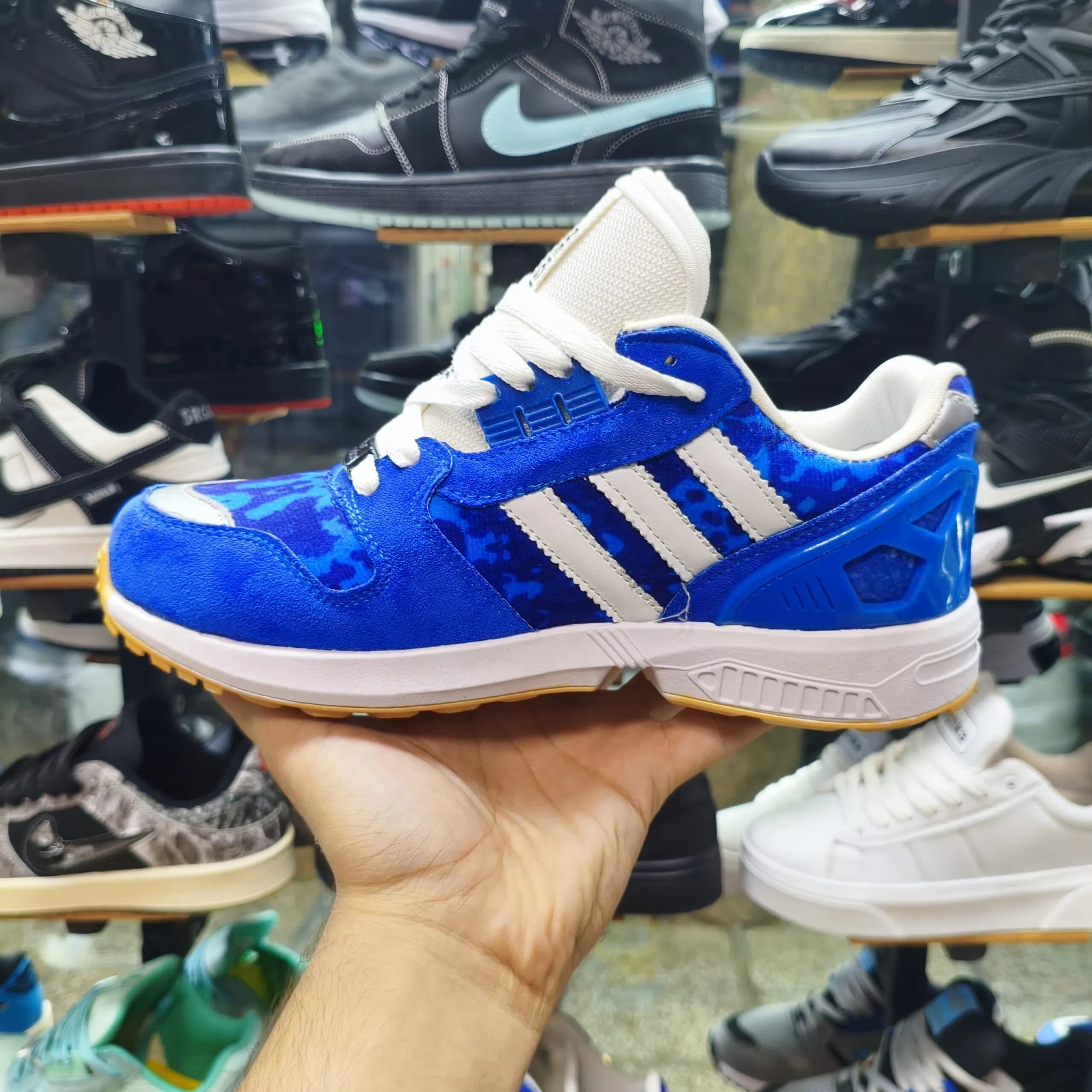 کتونی آدیداس ZX 8000 آبی مردانه — تصویر ۶