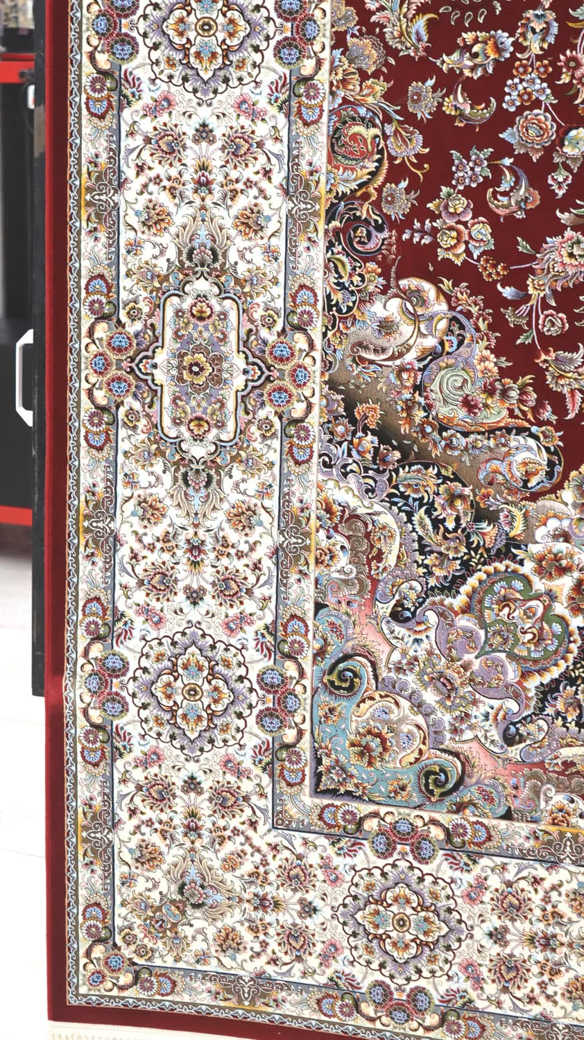 فرش مشهد 1500 شانه تراکم 4500 کد 815082 لاکی حاشیه کرم تمام آکریلیک — تصویر ۴
