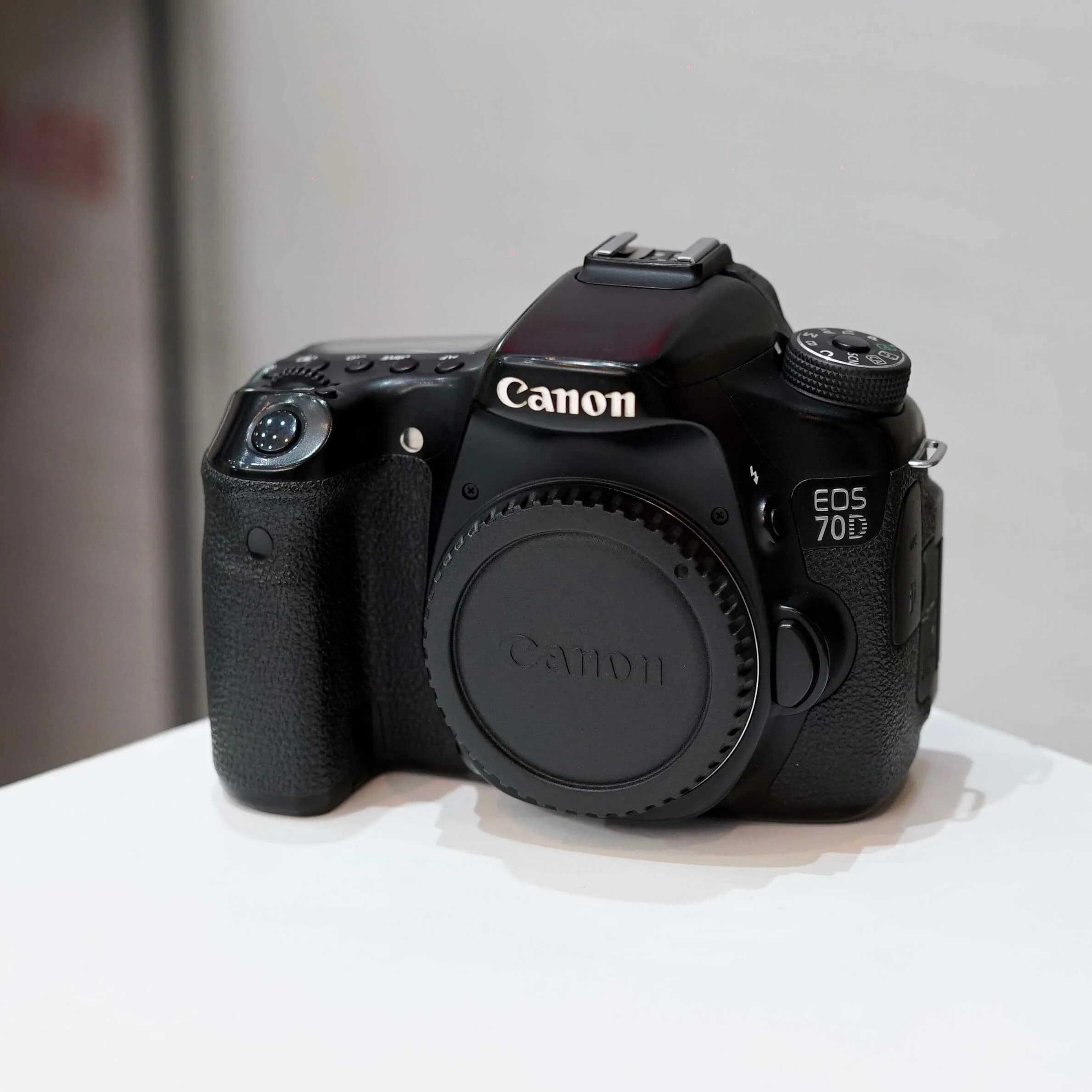 دوربین Canon 70D body — تصویر ۳