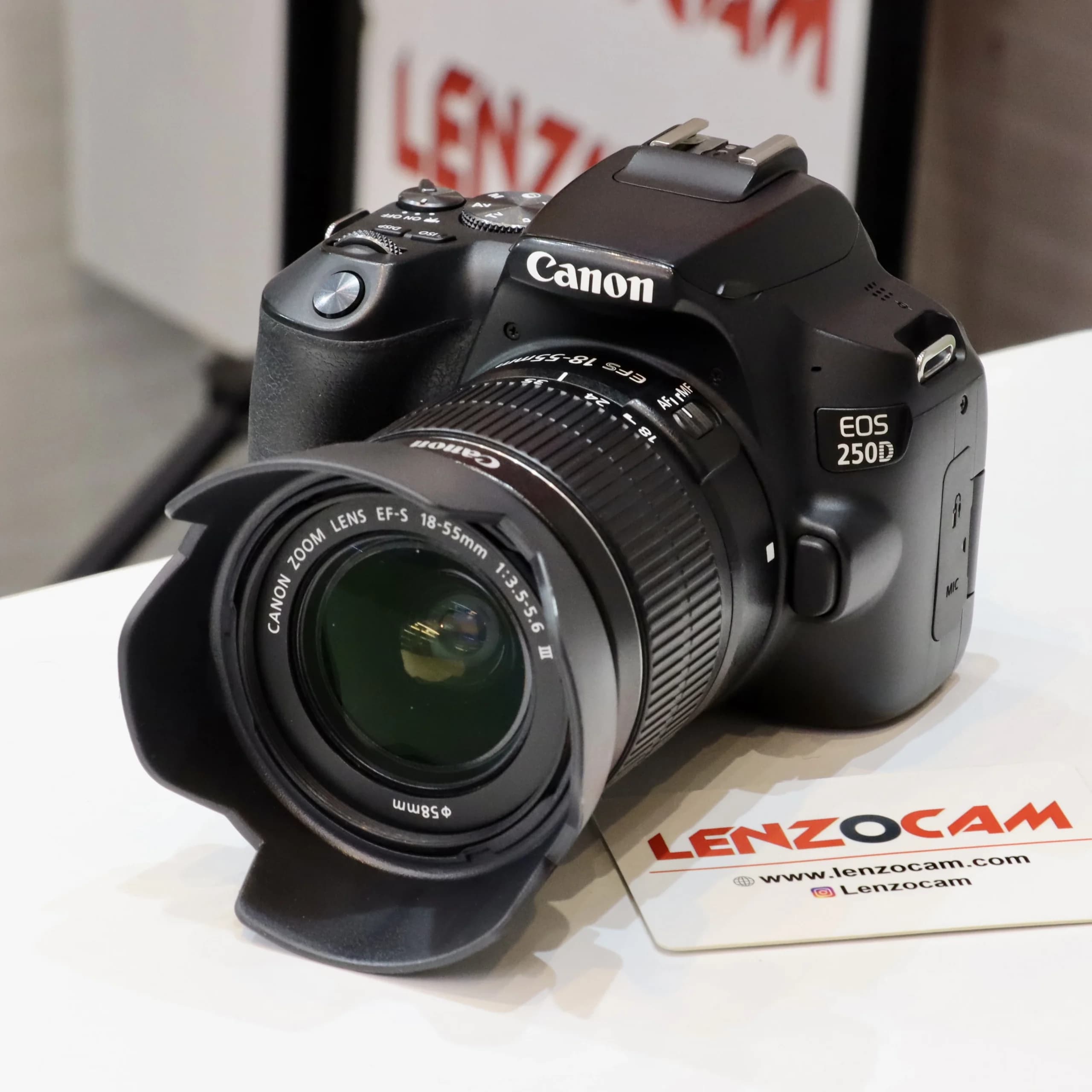 دوربین دست دوم كانن به همراه لنز Canon EOS 250D 18-55 — تصویر ۳