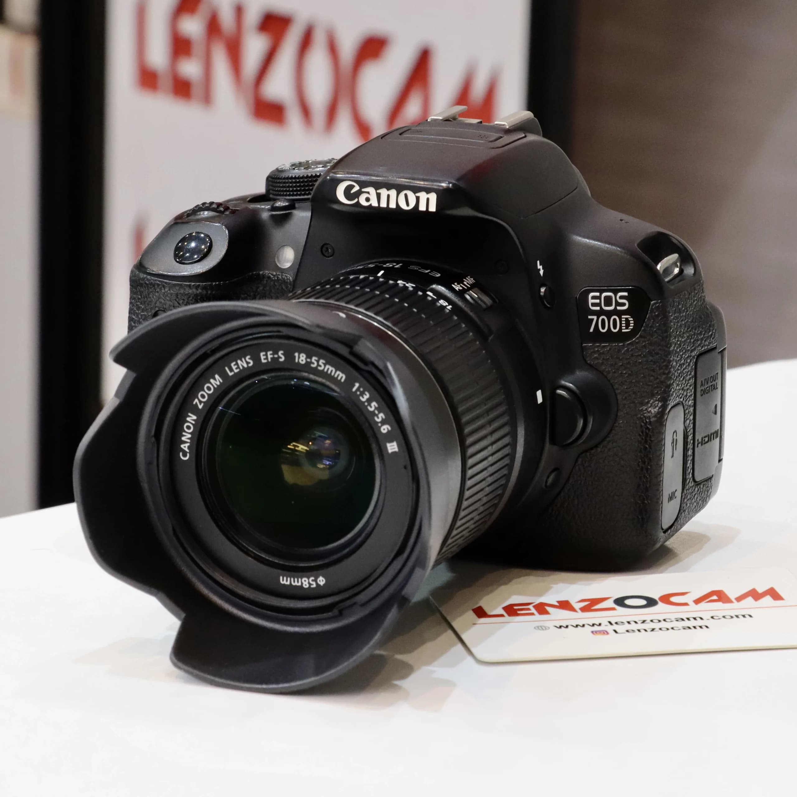 دوربین دست دوم کانن به همراه لنز Canon EOS 700D 18-55 — تصویر ۲