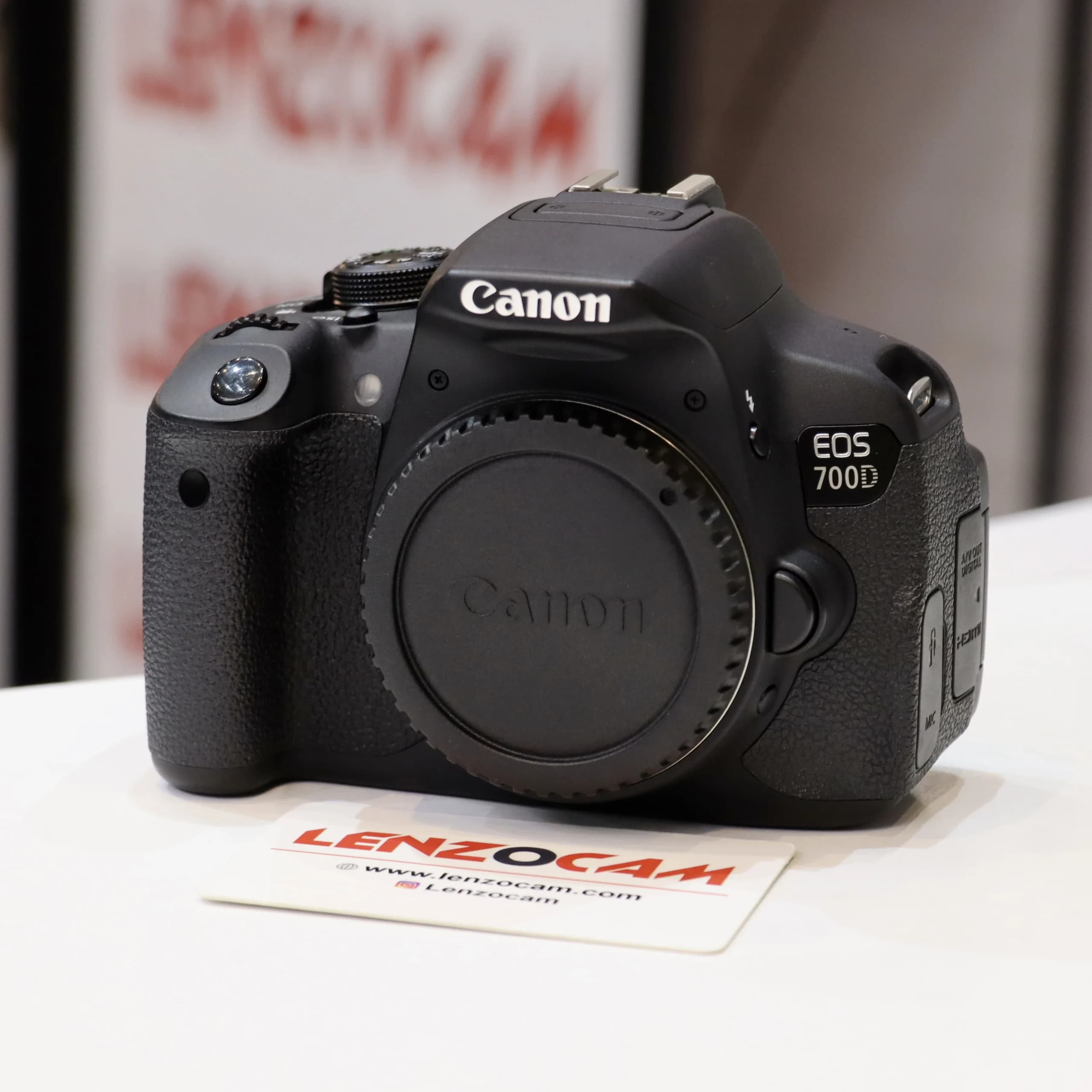 دوربین کارکرده کانن بدنه مدل Canon EOS 700D Body — تصویر ۳
