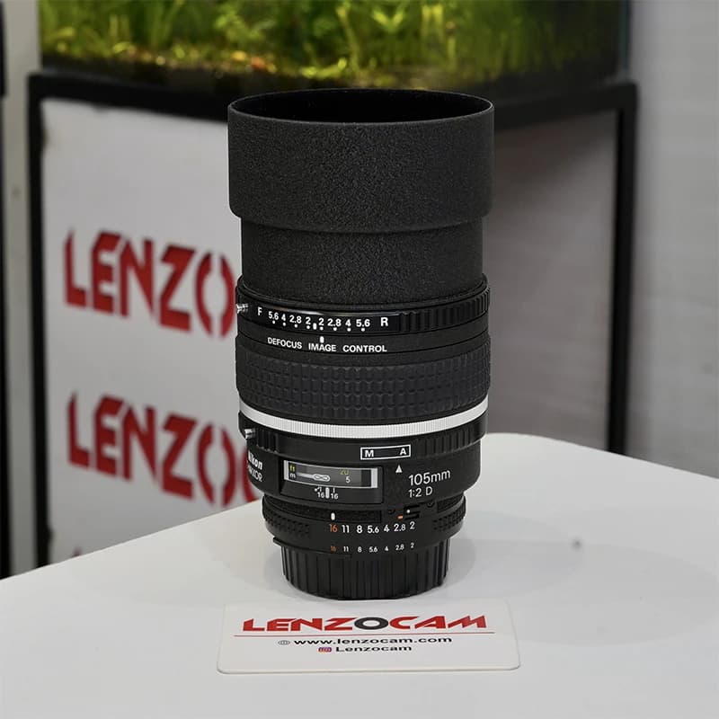 لنز دست دوم نیکون مدل Nikon 105mm f2 D