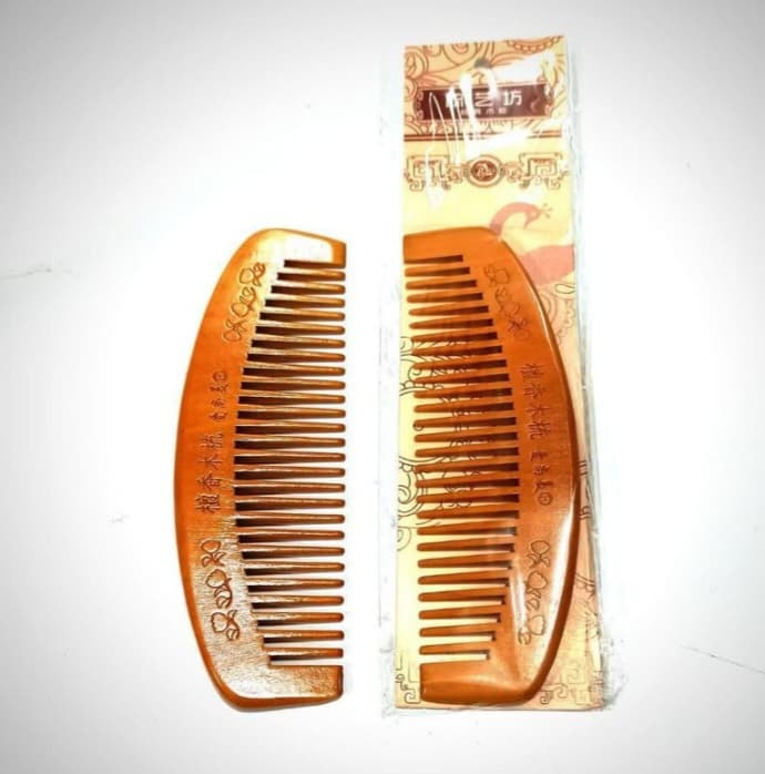 شانه چوبی سنتی (دندانه درشت بدون دسته) — تصویر ۲