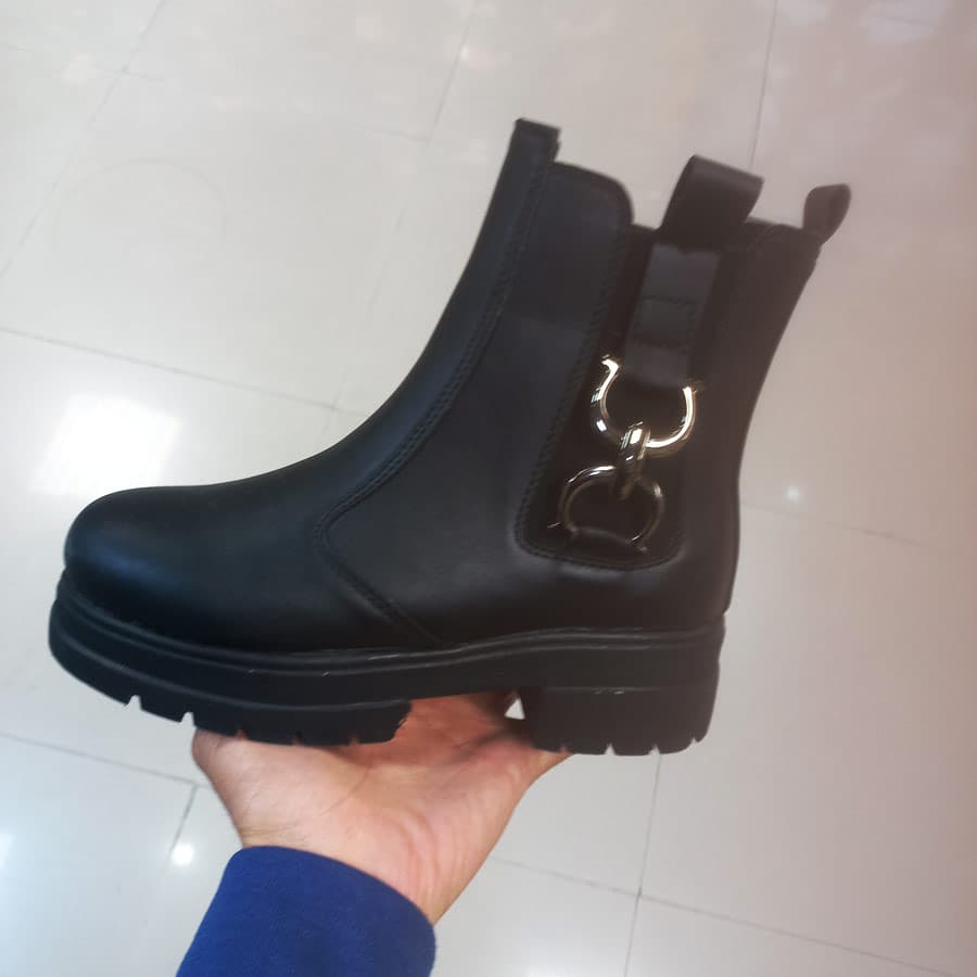نیم بوت زنانه چلسی سگک دار مشکی کد k33