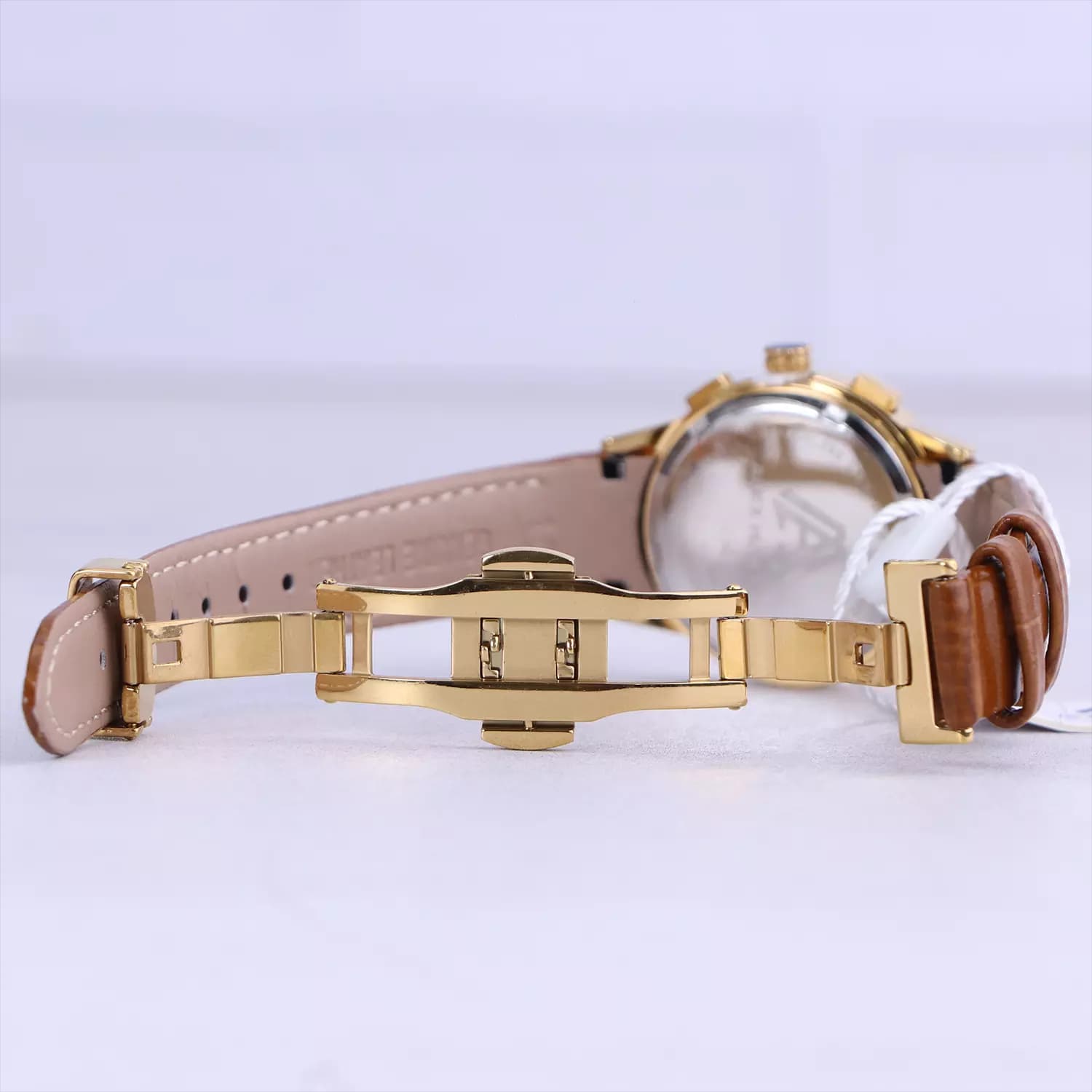 ساعت مچی زنانه الکس مارتین بند چرم عسلی AM7138/3L — تصویر ۹