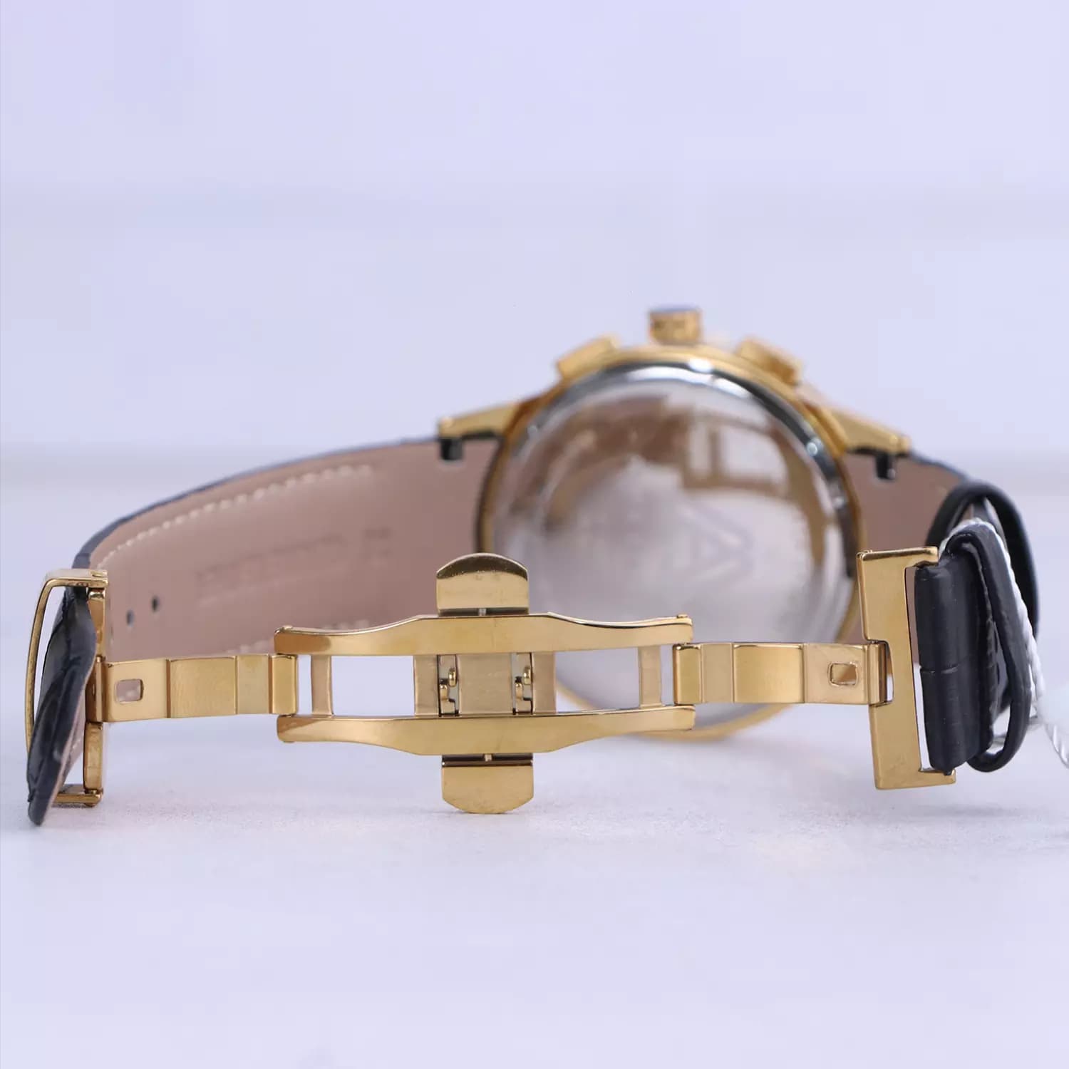 ساعت مچی مردانه الکس مارتین بند چرم قاب طلایی AM7138/1G — تصویر ۶