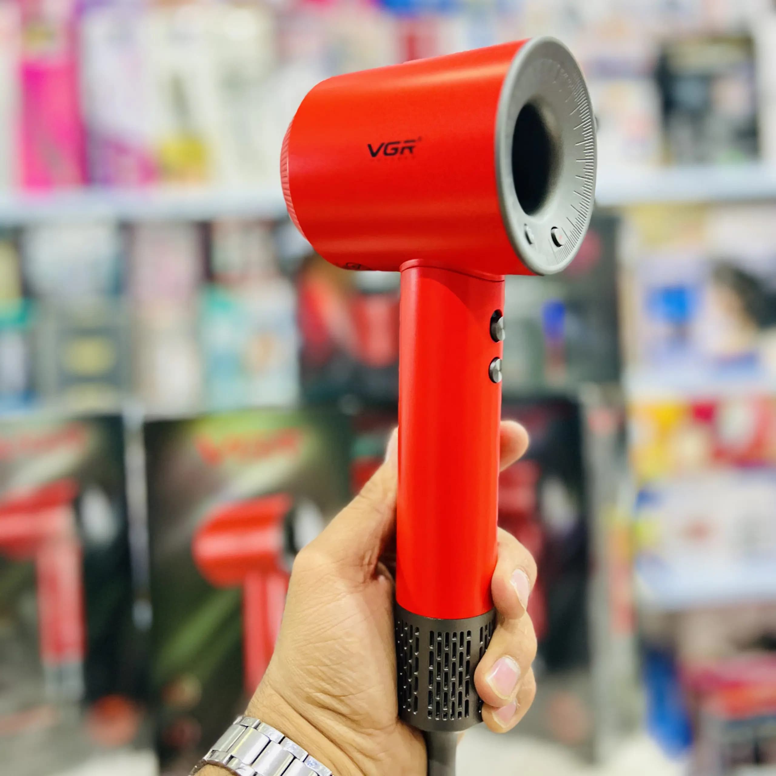 سشوار حرفه‌ای وی جی آر VGR مدل V-445 اصلی — تصویر ۹