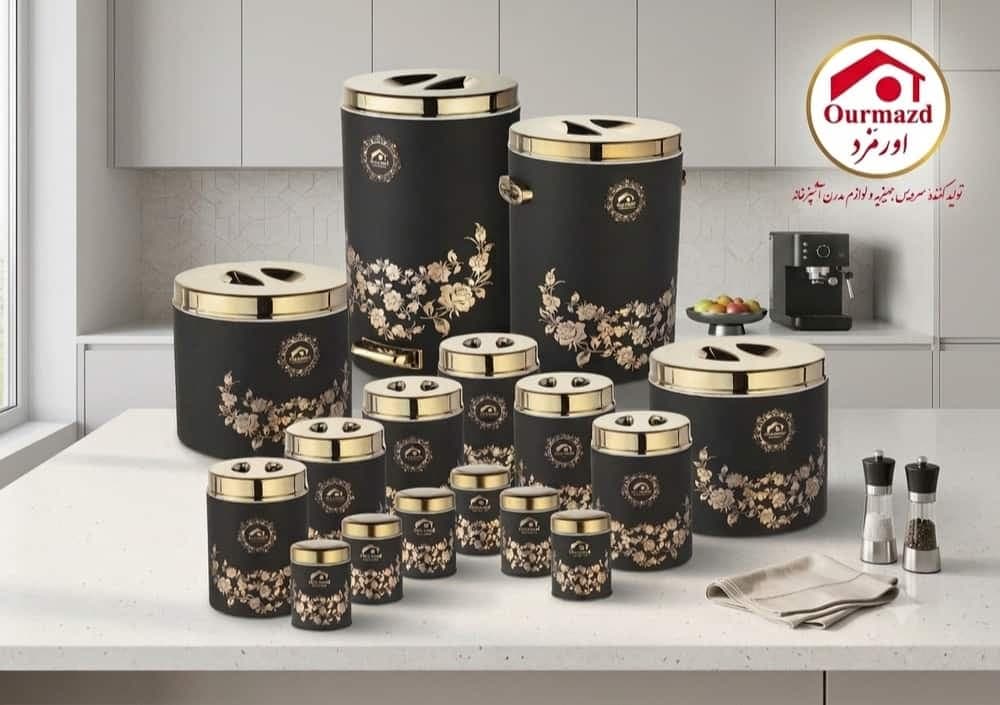 سرویس آشپزخانه 16 پارچه مشکی درب طلایی طرح گل اورمزد کد OUR-41