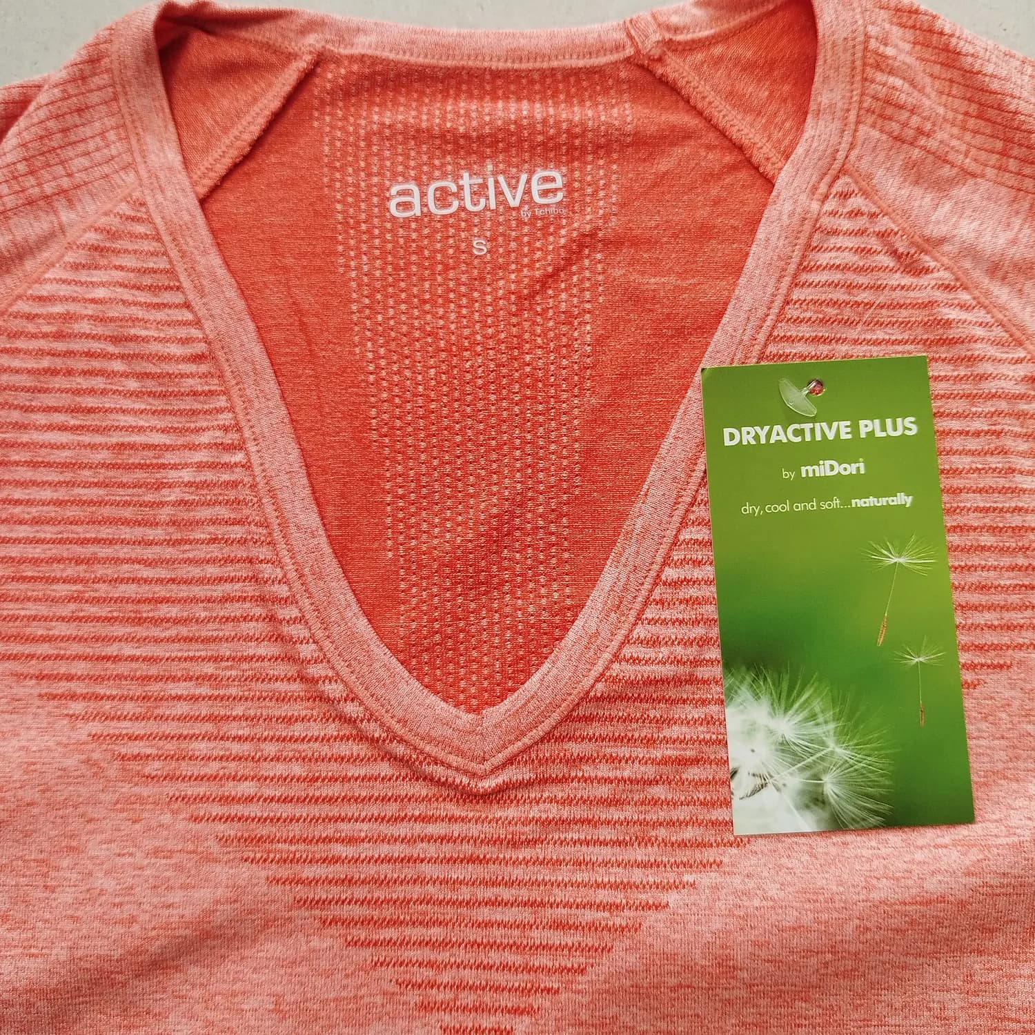 بلوز ورزشی زنانه چیبو آلمان مدل Seamless Performance Top — تصویر ۷