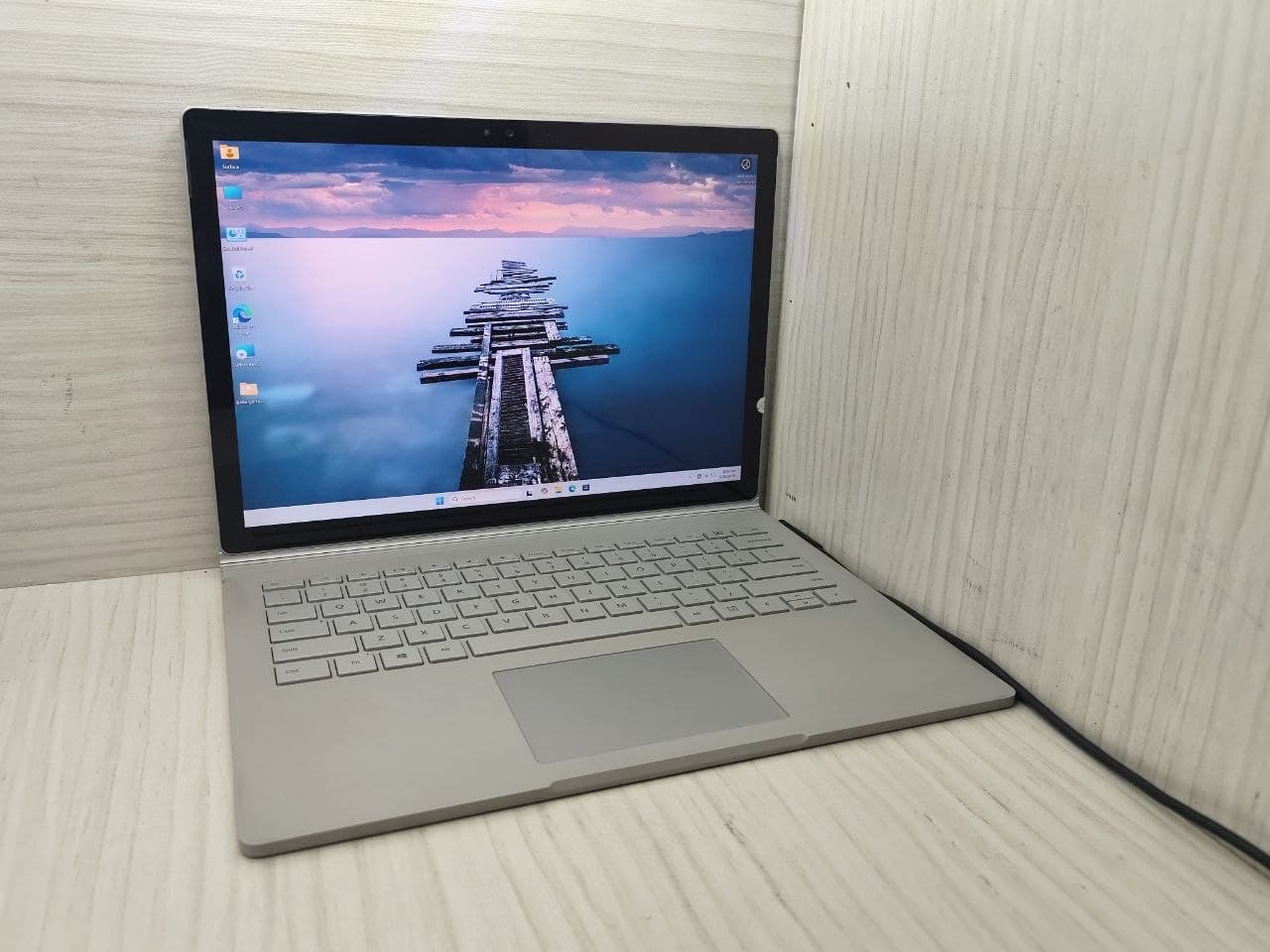لپتاپ استوک مایکروسافت 2 گیگ گرافیک مدل Surface Book 1 — تصویر ۱۰