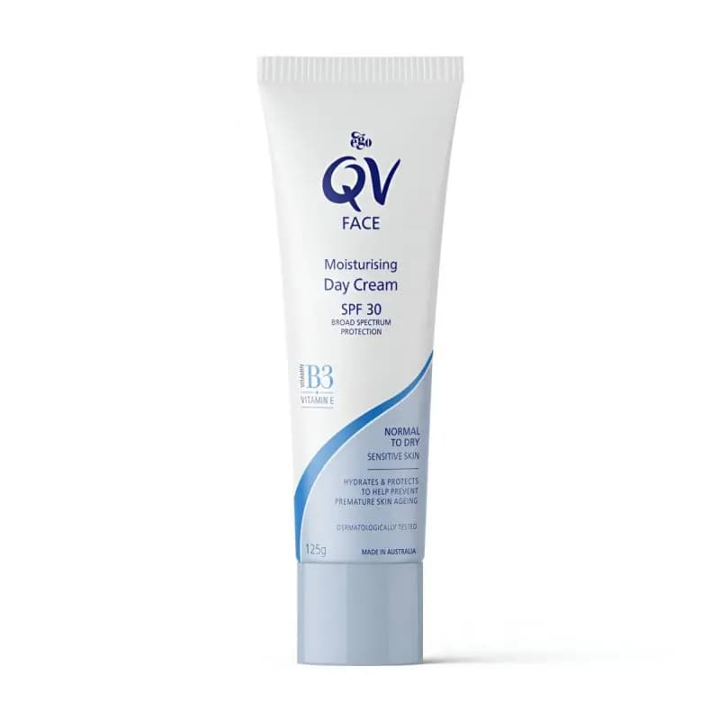 کرم مرطوب کننده SPF30 پوست نرمال تا خشک کیو وی 100 میل