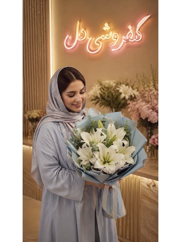 سبد گل گیشا 66EEF5