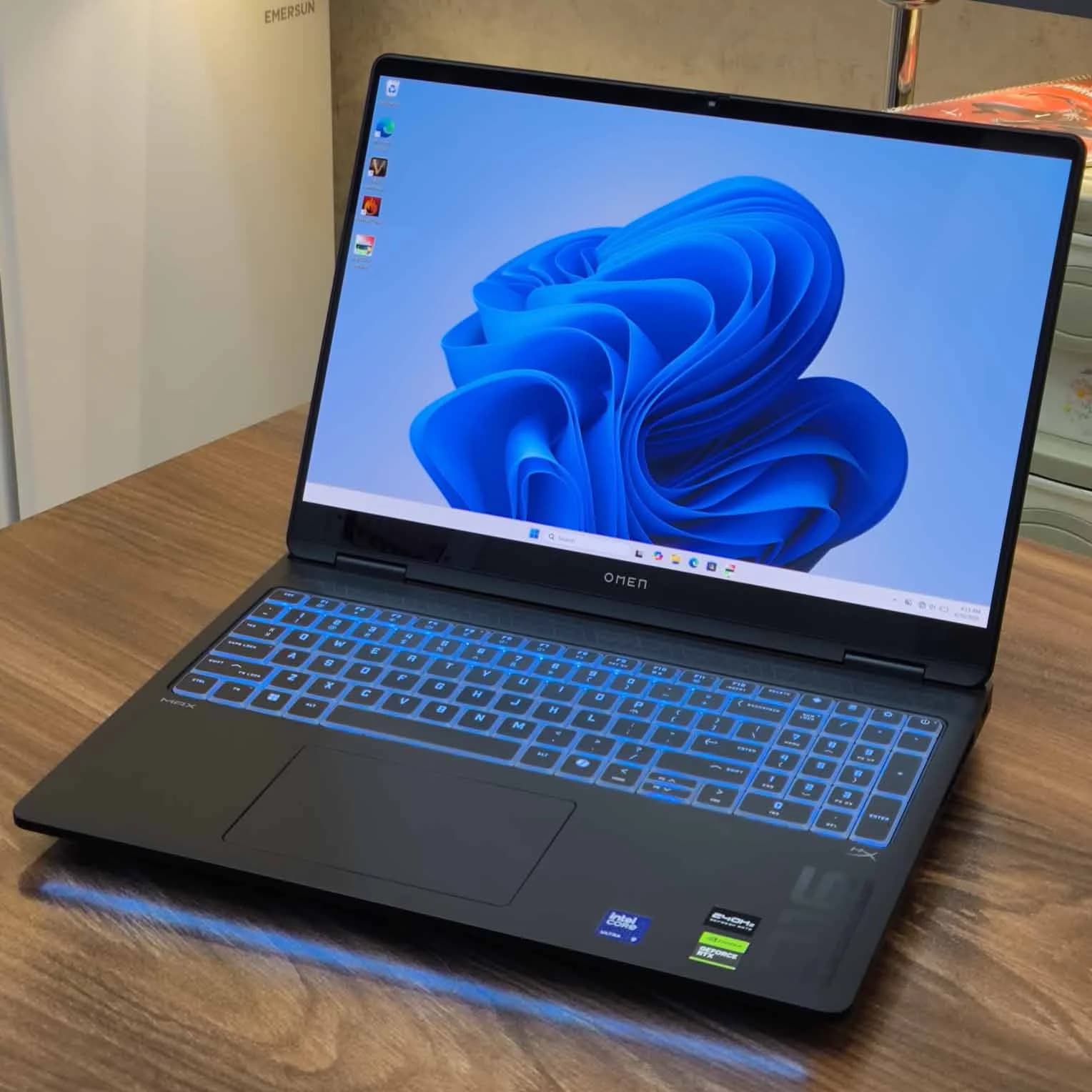 HP OMEN MAX 16 RAI9/16/1TB/RTX5070 — تصویر ۸