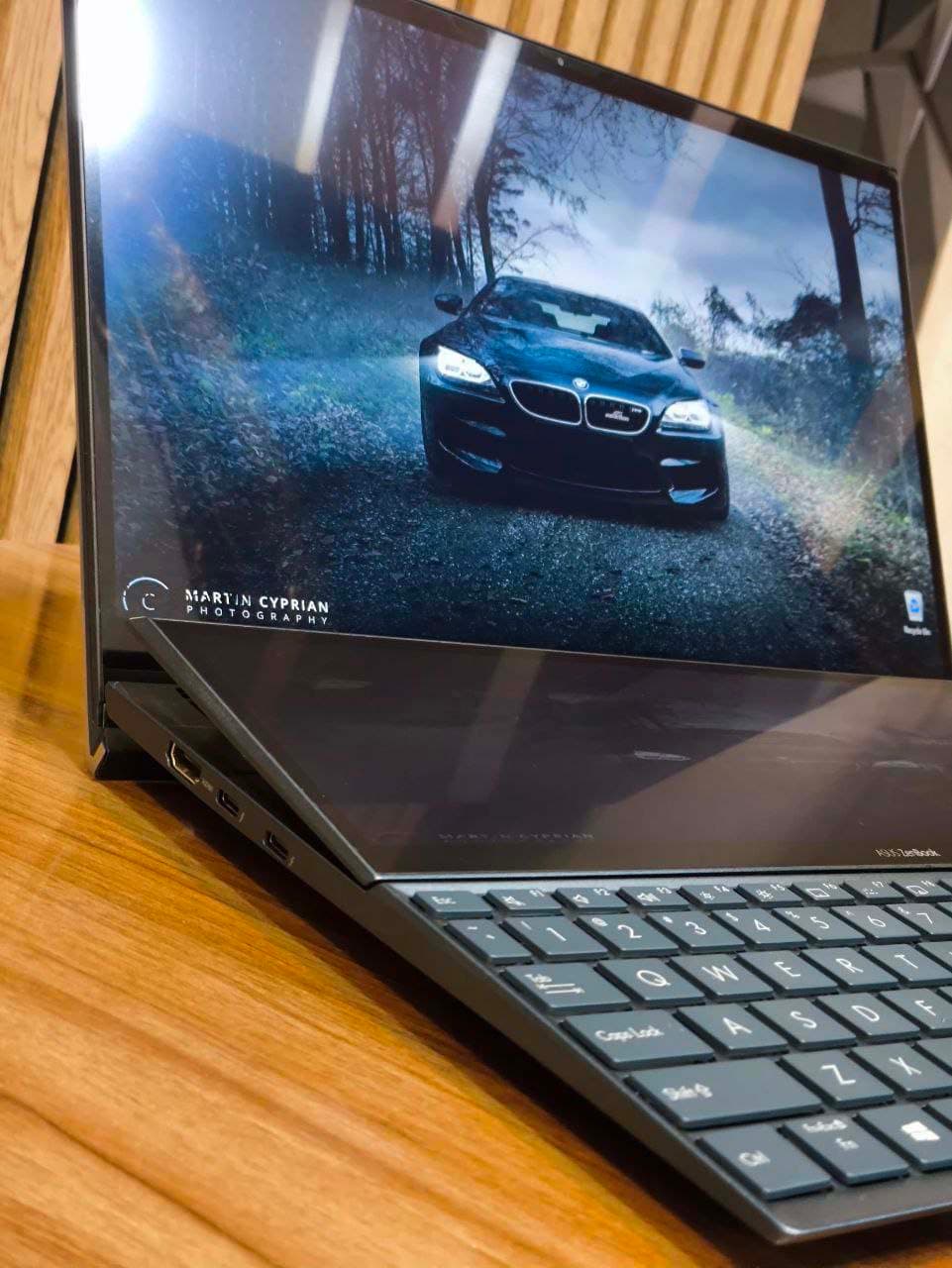 ASUS ZenBook UX842 EG /i7-11 /16 /512 دو صفحه‌نمایش — تصویر ۹