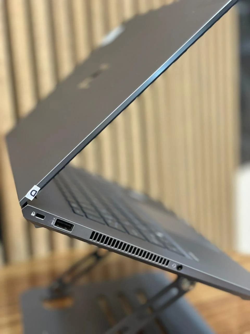 HP ZBook Studio G7 /i7-10/32/512/t1000 — تصویر ۴