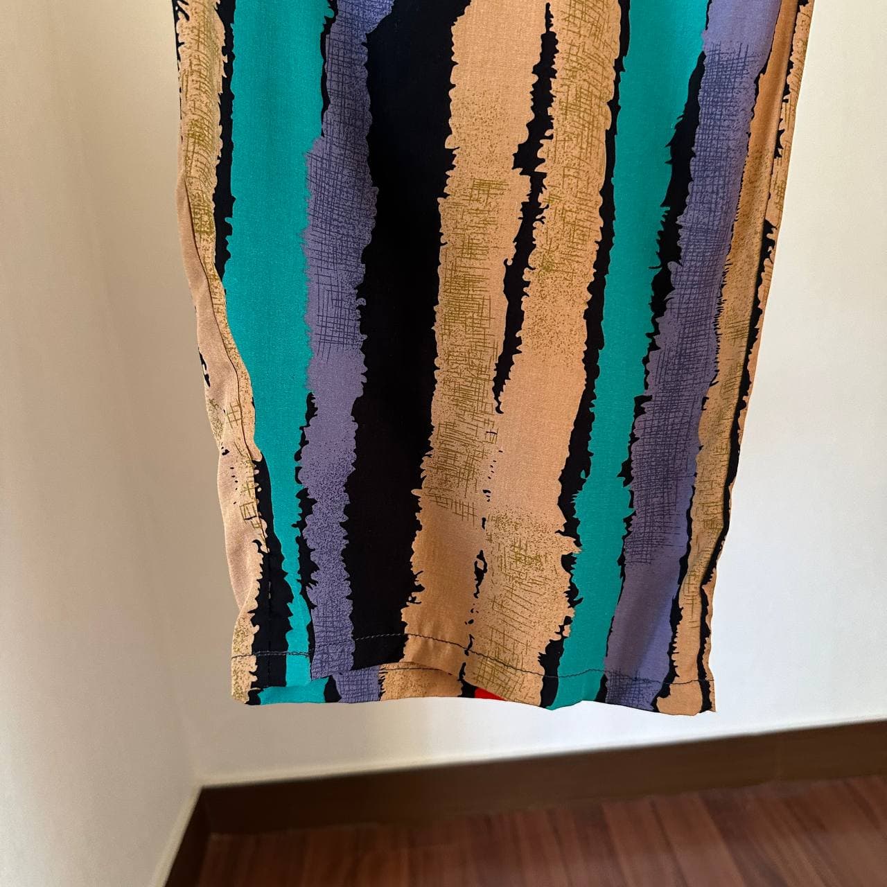 شلوارک نخی خنک و تابستونی (بدون آبرفت) — تصویر ۳