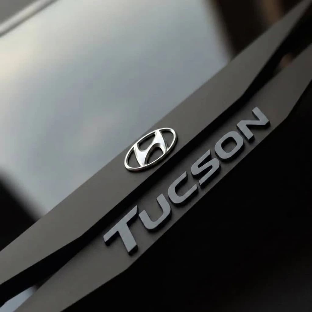 قاب پلاک منطقه آزاد خودرو هیوندای توسان Hyundai Tucson 2025 — تصویر ۲