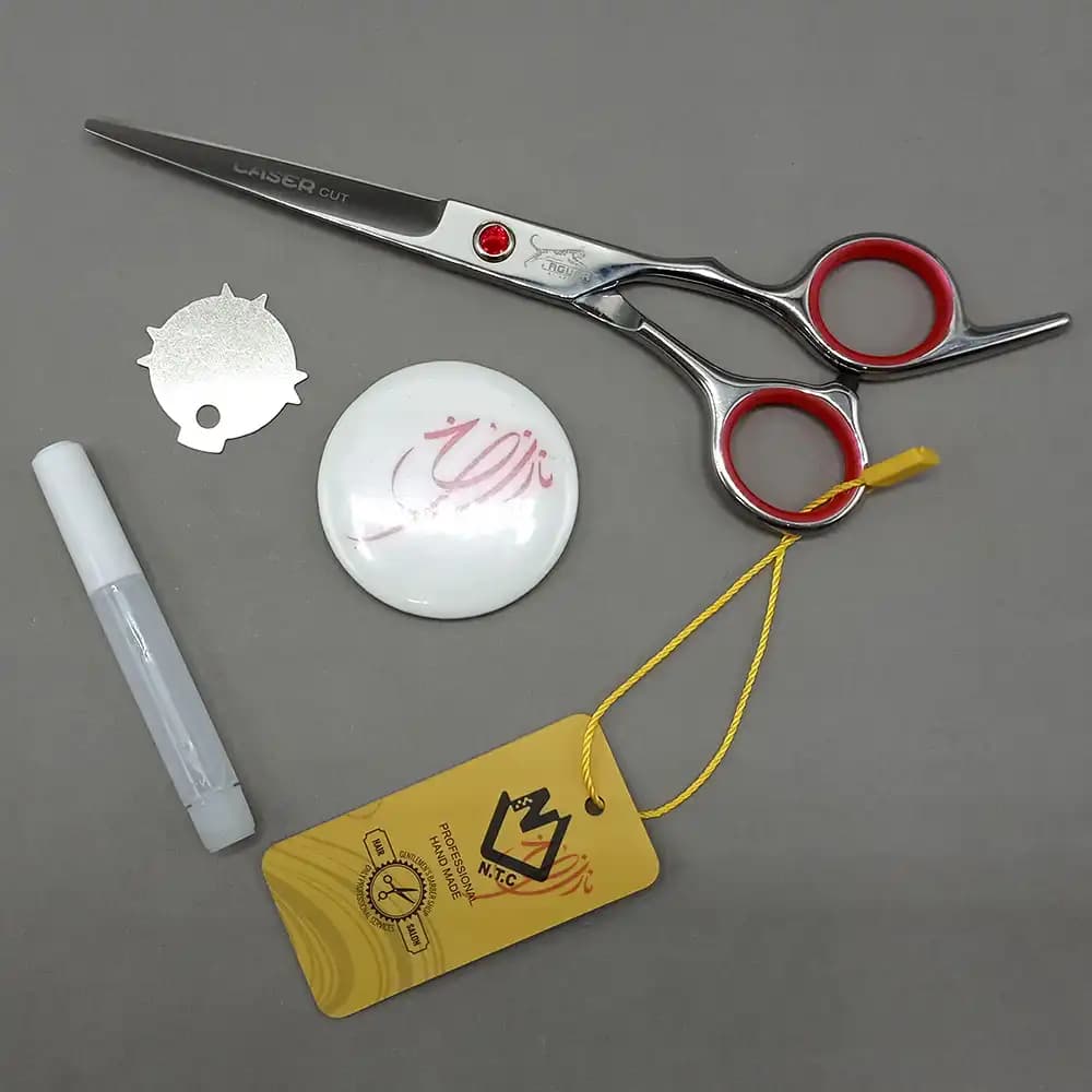 قیچی اصلاح جگوار مدل لیزر کات LASER cut سایز 6.5 اینچی نقره ای — تصویر ۵