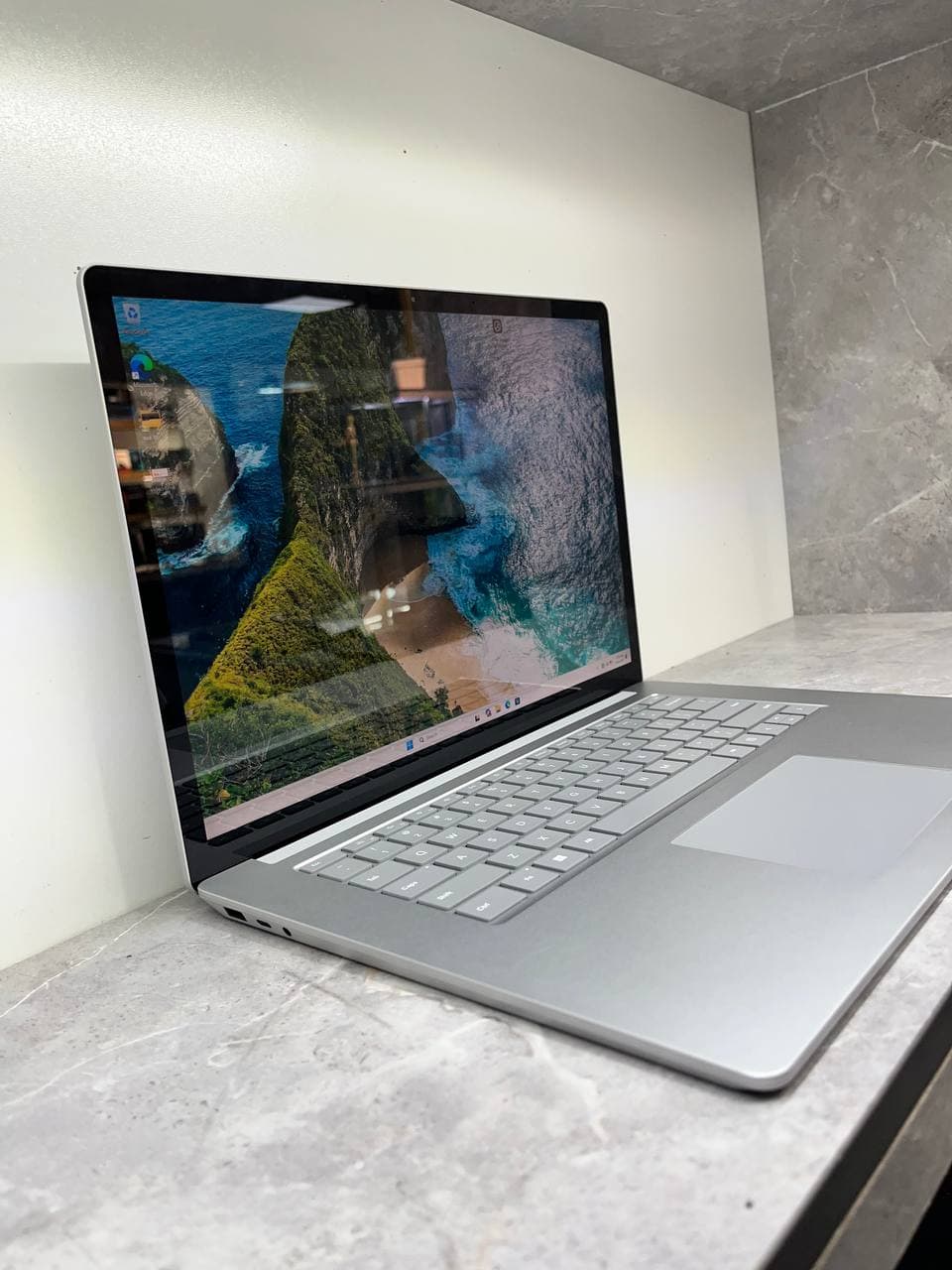 سرفیس لپ تاپ لمسی استوک مایکروسافت مدل اینچSurface Laptop 4 i7-1185G7/16/256/13 — تصویر ۶