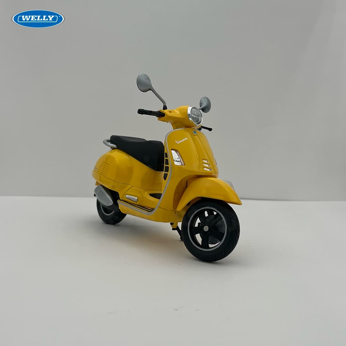 ماکت موتورسیکلت‌ Vespa — تصویر ۸