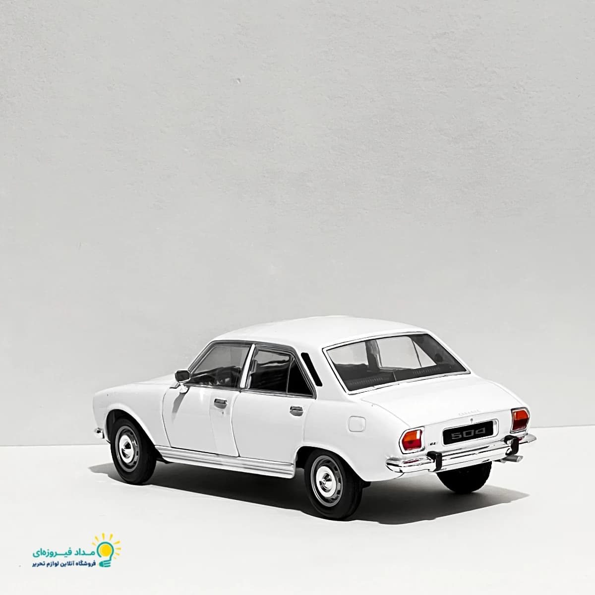 ماکت فلزی پژو 504 — تصویر ۹