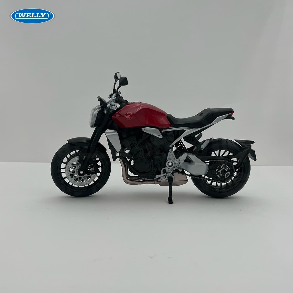 ماکت موتورسیکلت هوندا CB1000R — تصویر ۱۱