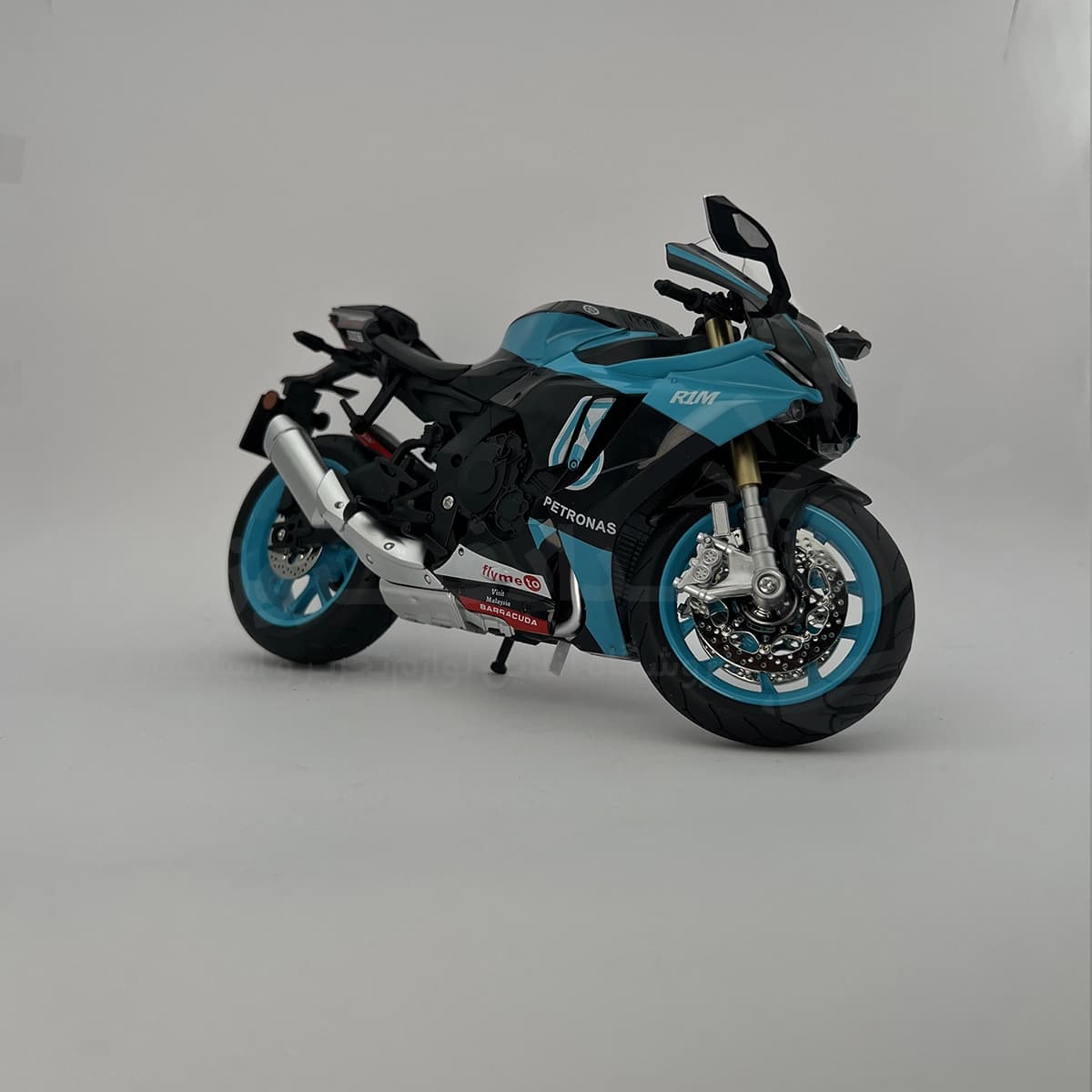 ماکت موتورسیکلت یاماها YZF R1M — تصویر ۲