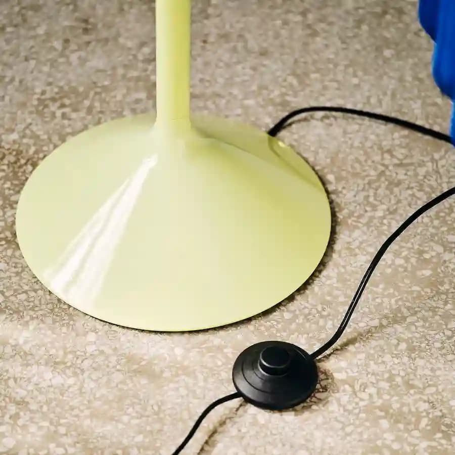 چراغ ایستاده ایکیا مدل IKEA PS 2026 رنگ زرد — تصویر ۵