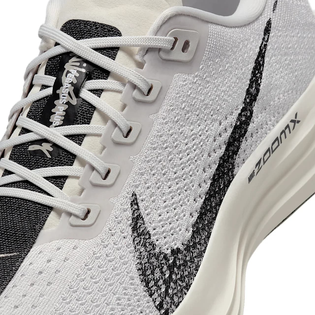 Nike Pegasus Plus — تصویر ۸