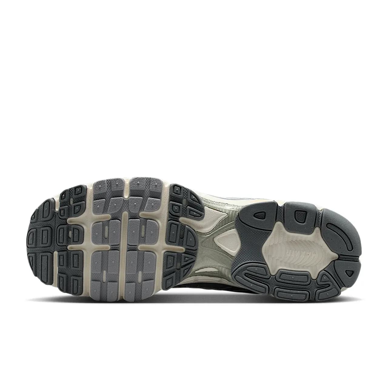 Nike Air Max Moto 2K — تصویر ۳