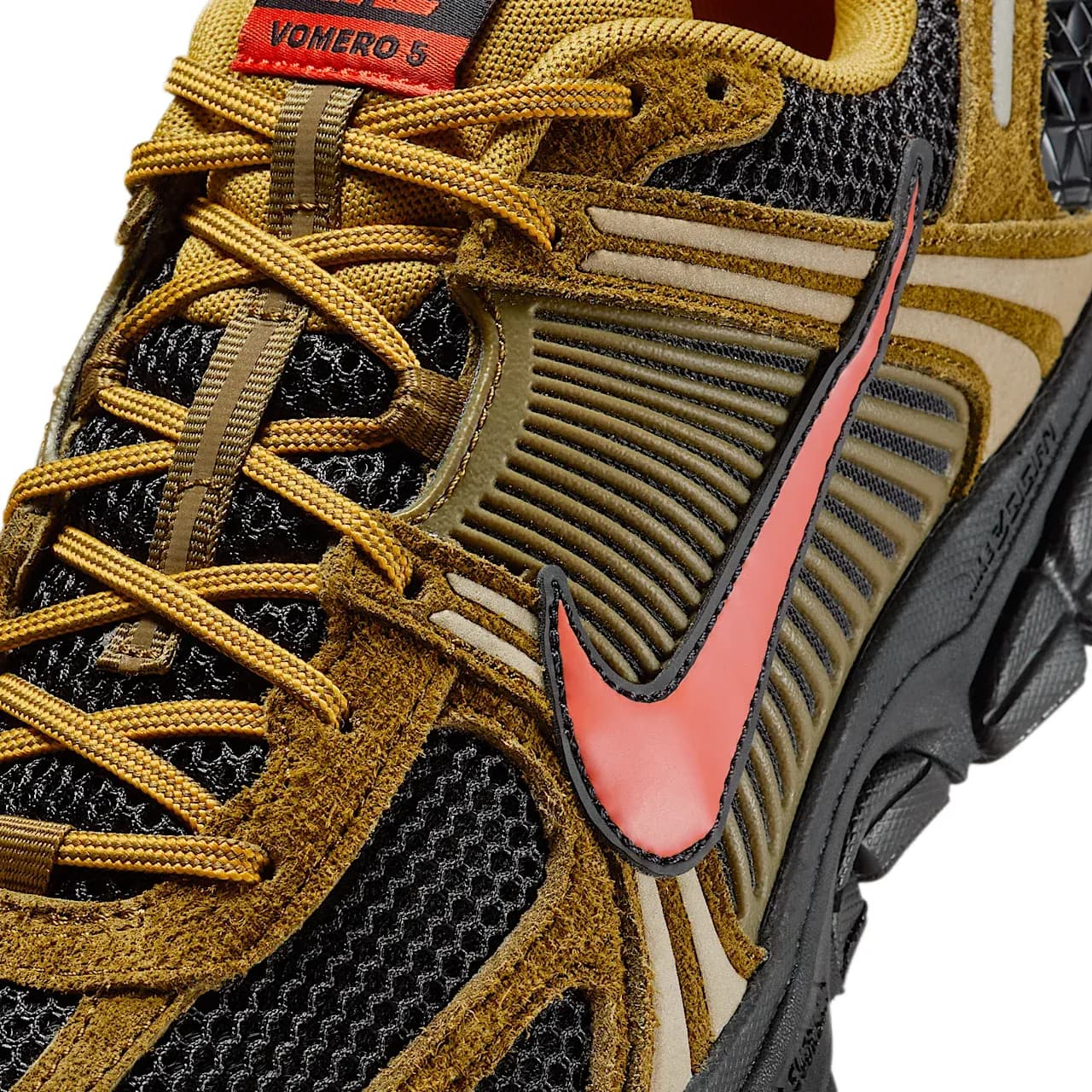 Nike Zoom Vomero 5 Premium — تصویر ۸
