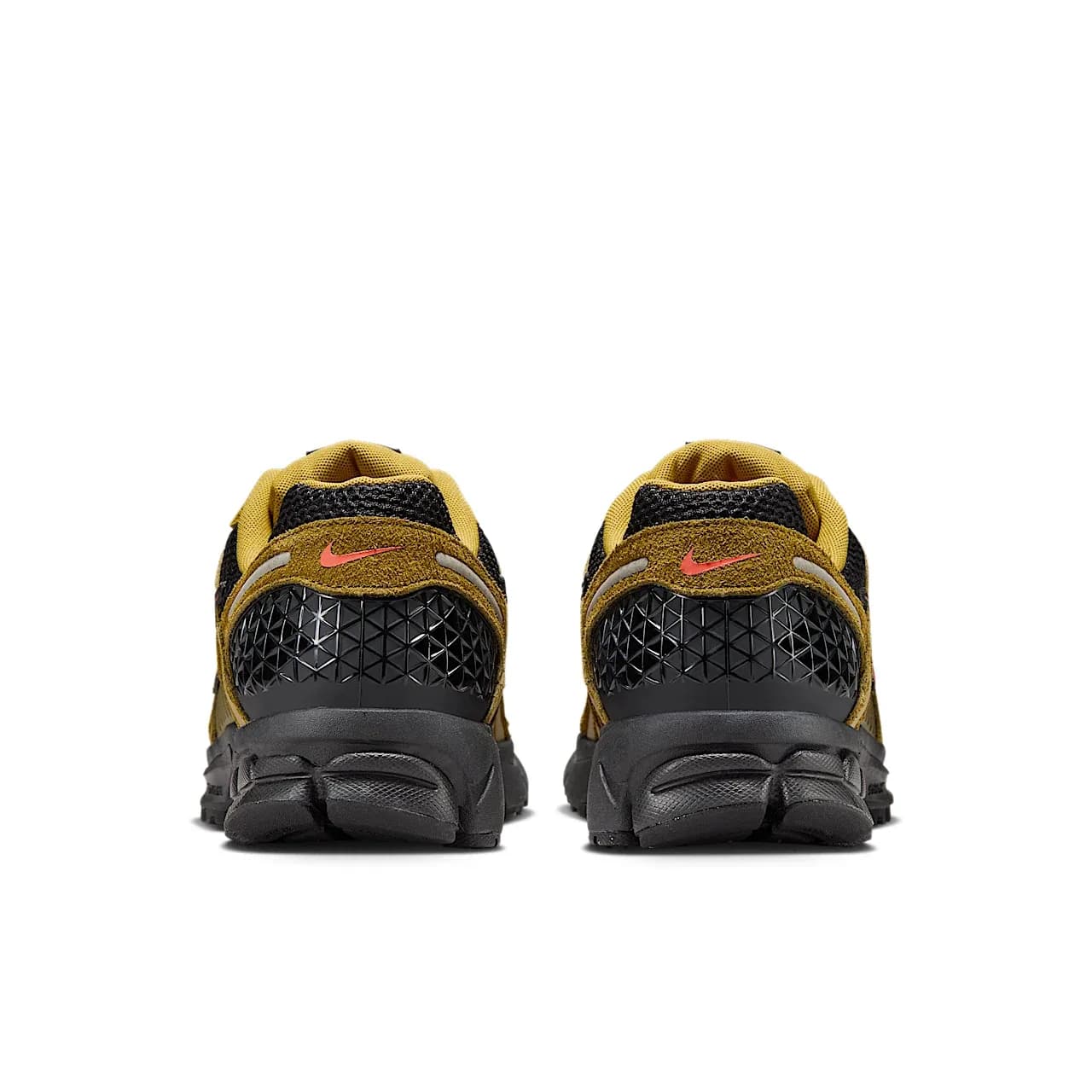 Nike Zoom Vomero 5 Premium — تصویر ۷