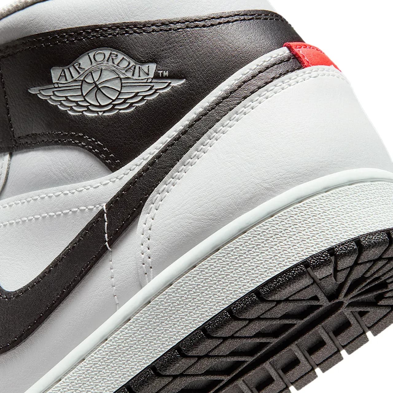 Air Jordan 1 Mid — تصویر ۹