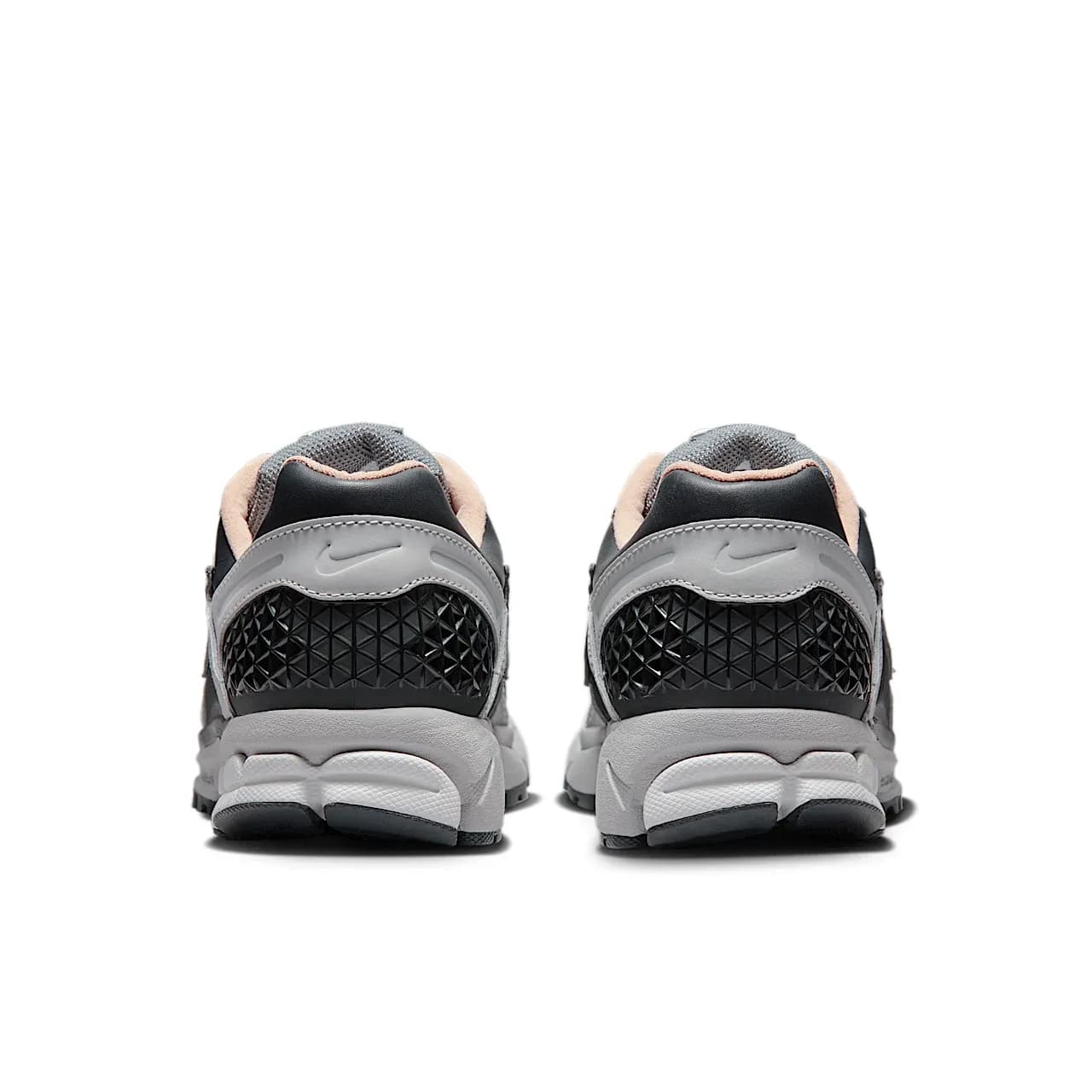Nike Zoom Vomero 5 — تصویر ۷