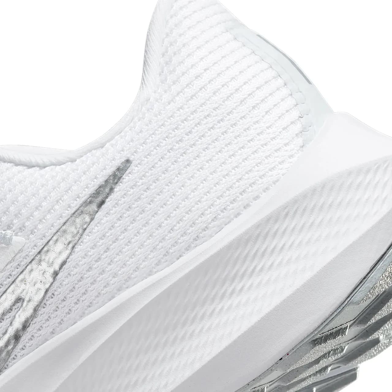 Nike Pegasus 40 — تصویر ۸