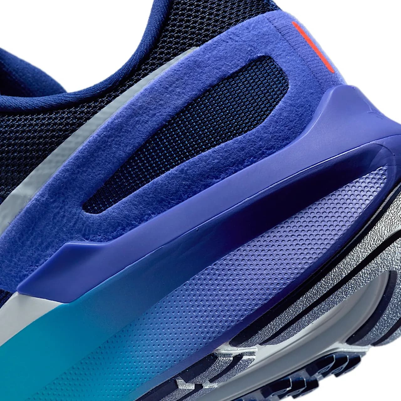 Nike Structure 25 — تصویر ۹