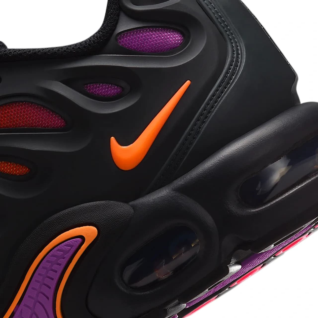 Nike Air Max Plus Drift — تصویر ۹