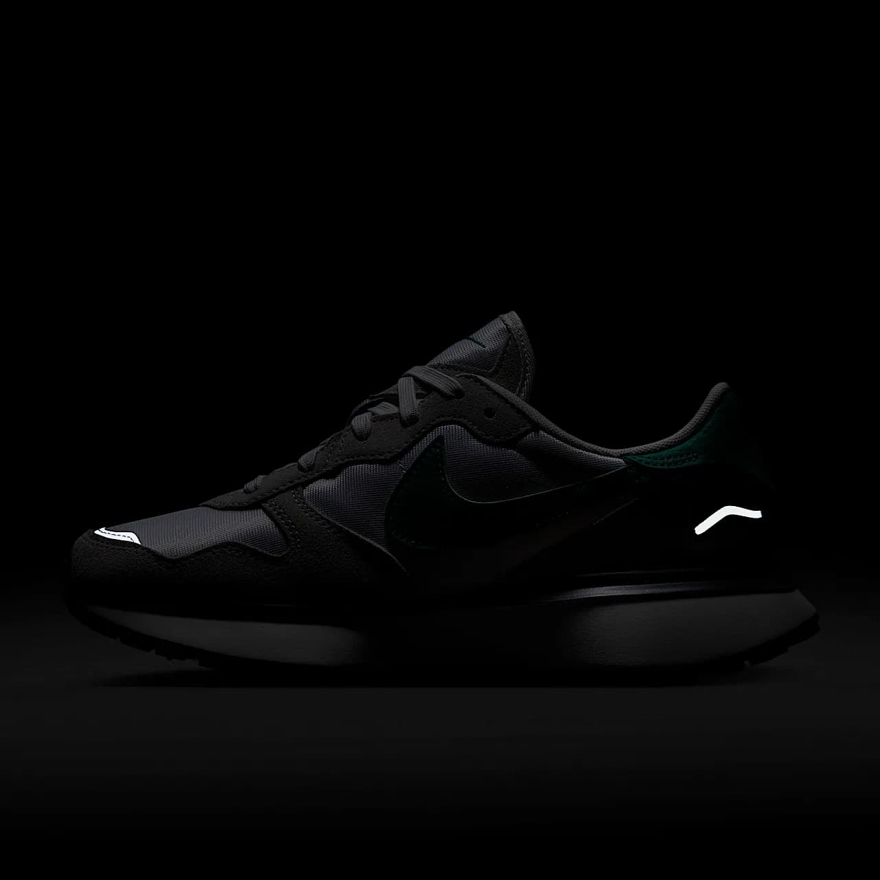 Nike Phoenix Waffle — تصویر ۱۲