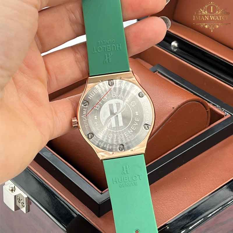 ساعت مچی هابلوت بیگ بنگ زنانه دورنگین سبز HUBLOT BIG BANG 12568 — تصویر ۴