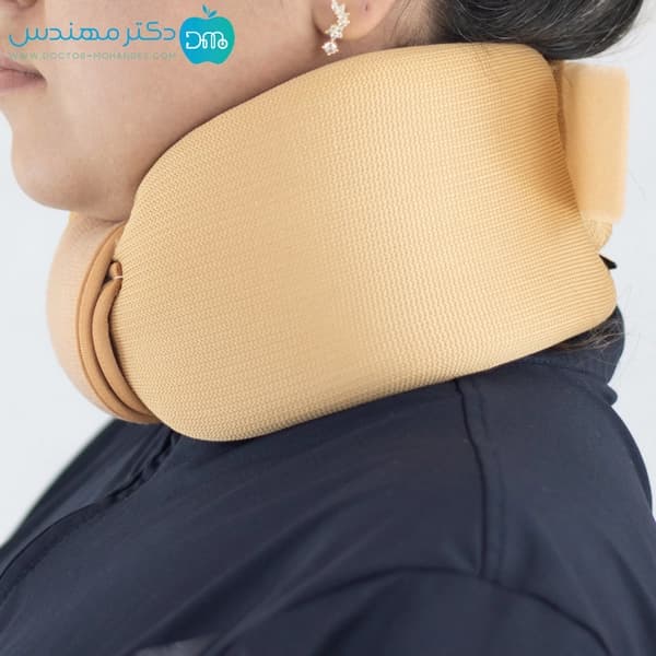 گردنبند طبی نرم قابل تنظیم سماطب کد 1023 — تصویر ۴