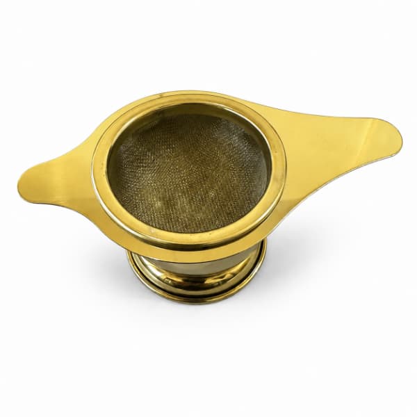 صافی چای زیر دار طلایی — تصویر ۲