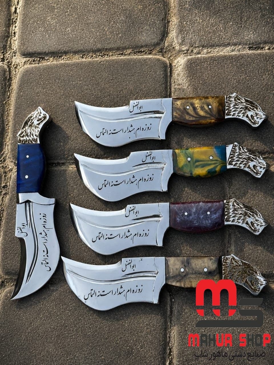 تیزی گرگ تیغه فنر همراه با غلاف — تصویر ۳