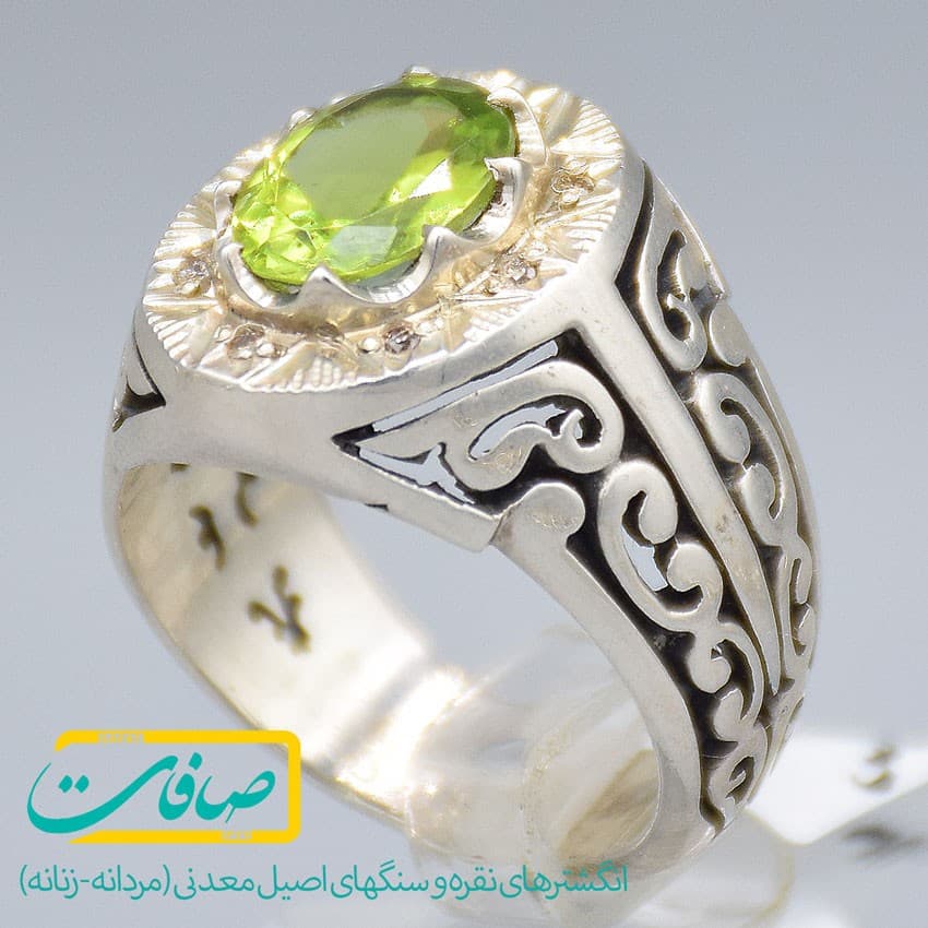 انگشتر زبرجد تراشدار دارای 8 عدد الماس مردانه «کد 2952»