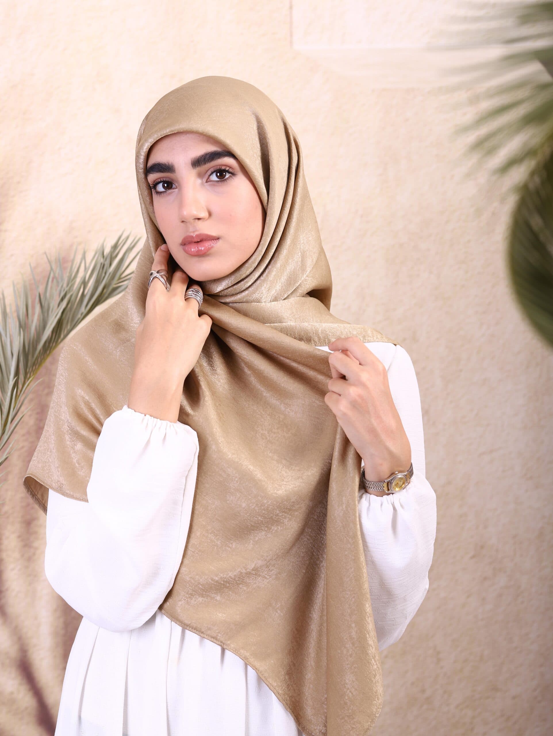 روسری ساتن ابریشم طلایی تیره