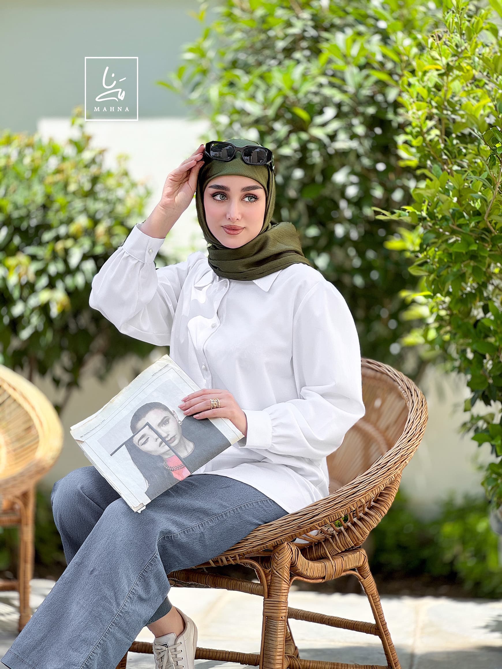شومیز سفید بیسیک — تصویر ۲
