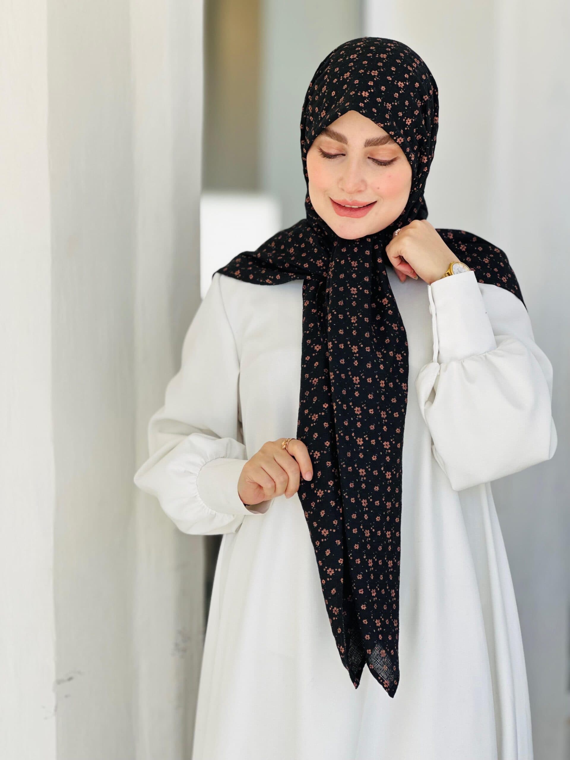 روسری وال نخی ژاکارد گلریز مشکی — تصویر ۲