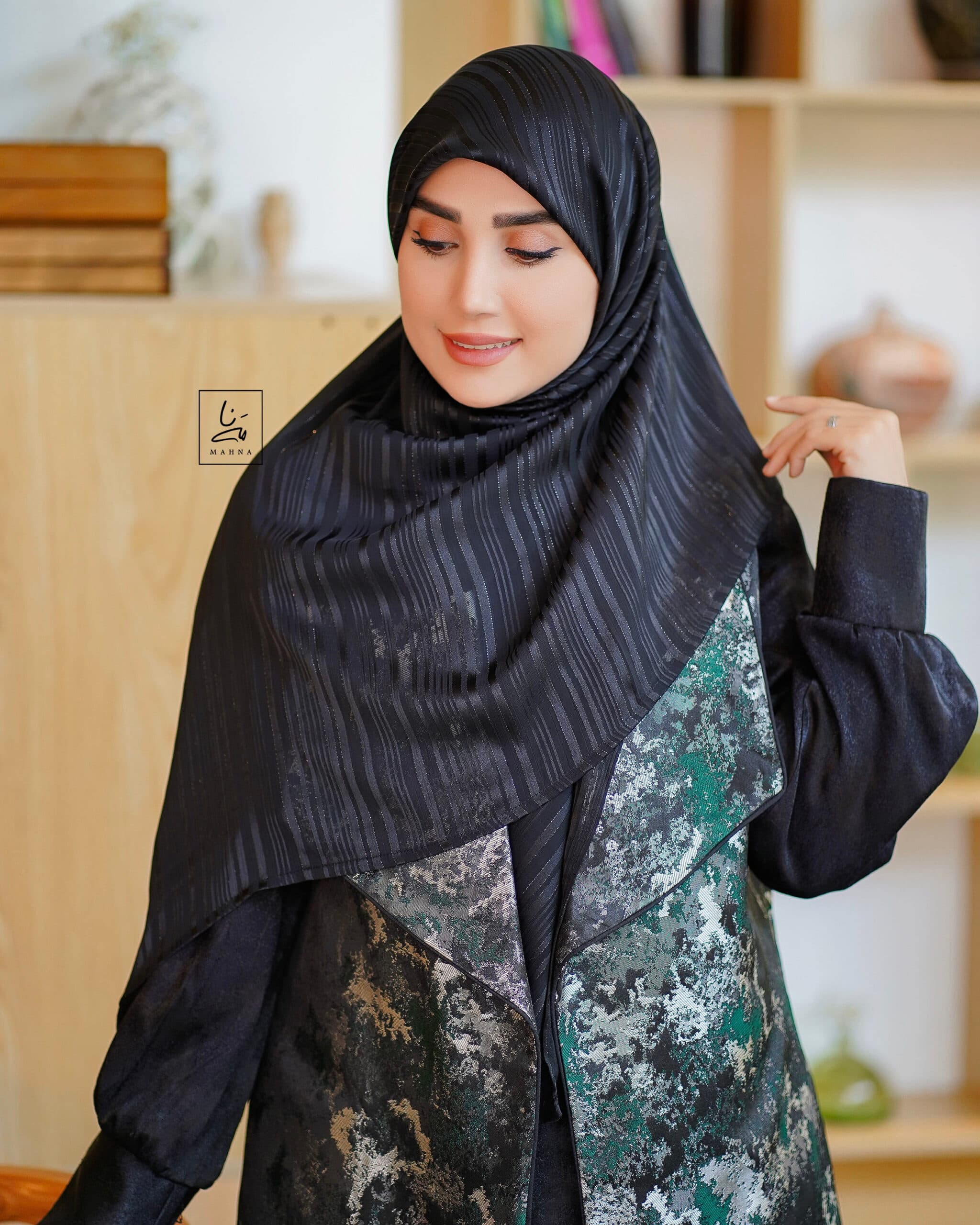 روسری حریر لمه سروین — تصویر ۲